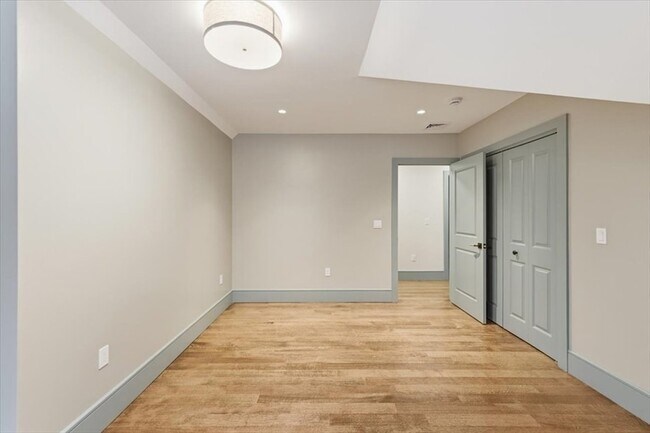 Building Photo - 22 Kruger Rd