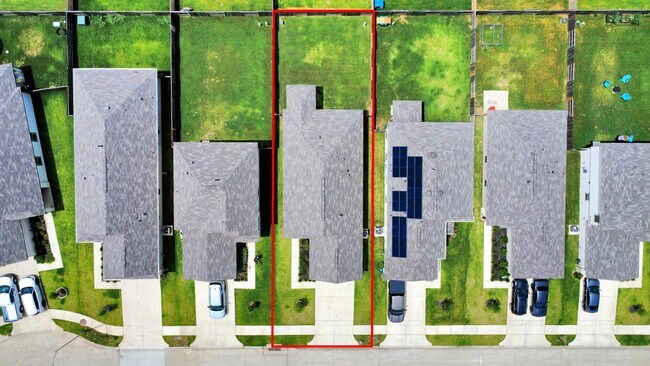 Building Photo - 22830 Brisbee Ln