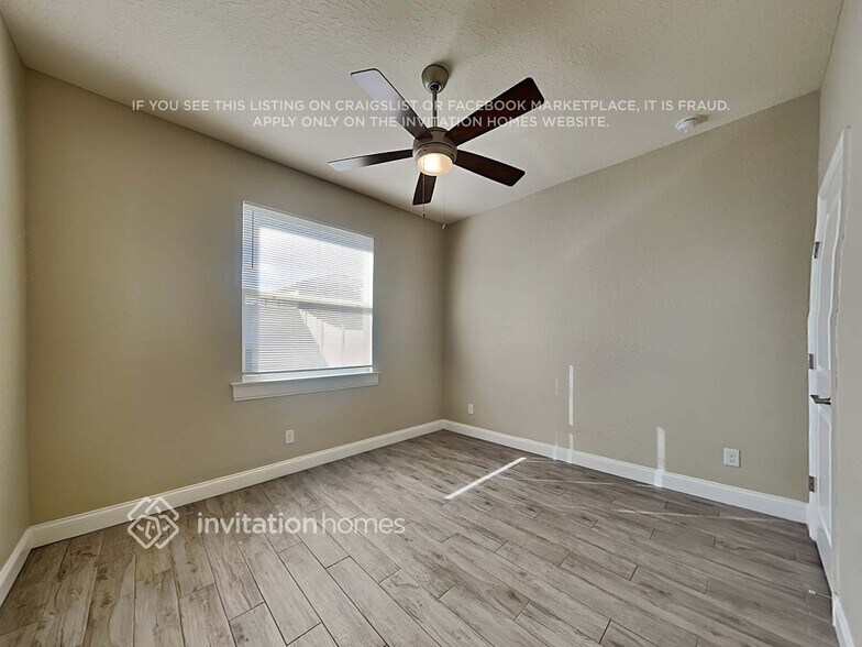 Building Photo - 3081 Pearly Dr