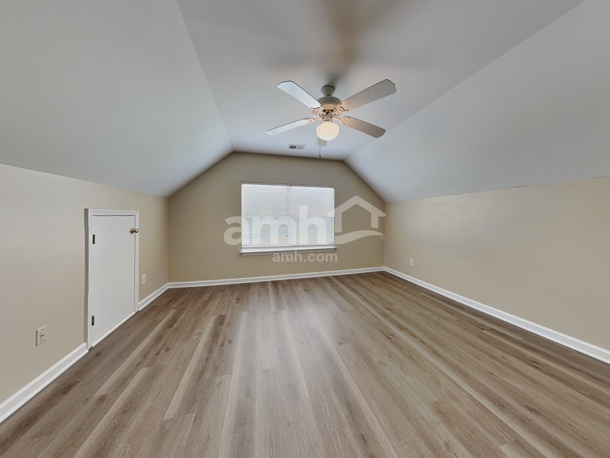 Building Photo - 3907 Gisbourne Dr
