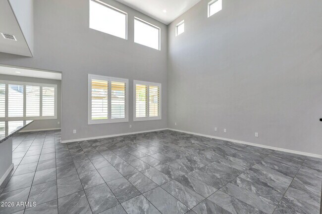 Building Photo - 5819 N 88th Ln