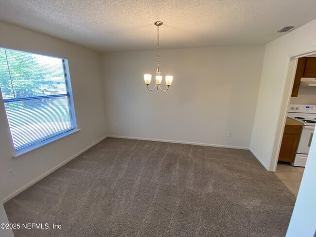 Building Photo - 12924 Tree Way Ln