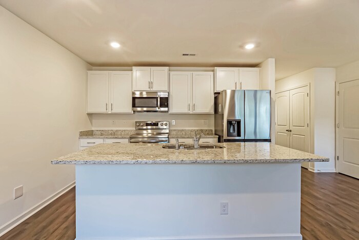 Building Photo - 5680 Timber Leaf Lp