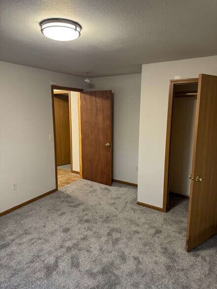 Building Photo - 614 Randolph St