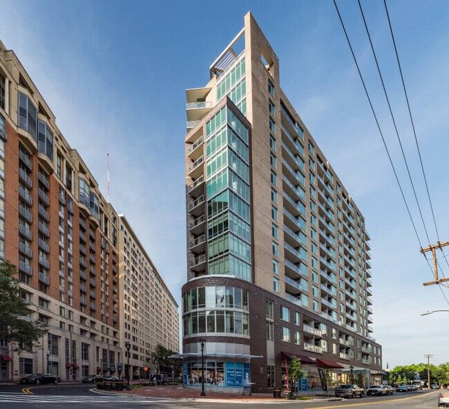 Building Photo - 4836 Rugby Ave