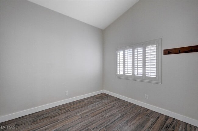Building Photo - 7735 Top Hat Ave