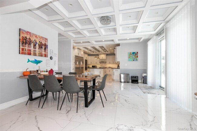 Building Photo - 66 Essex Rd