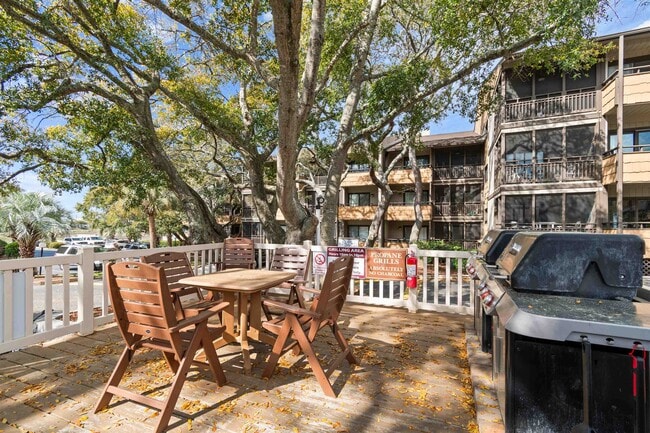 Building Photo - 9501 Maison Ct