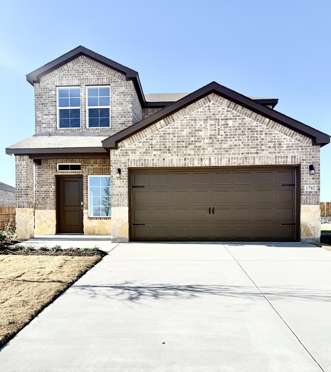 Building Photo - 1702 Fawn Crk Dr