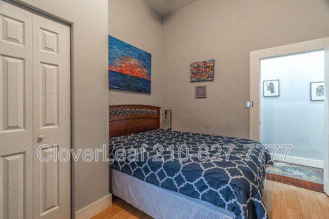 Building Photo - 405 Florida St