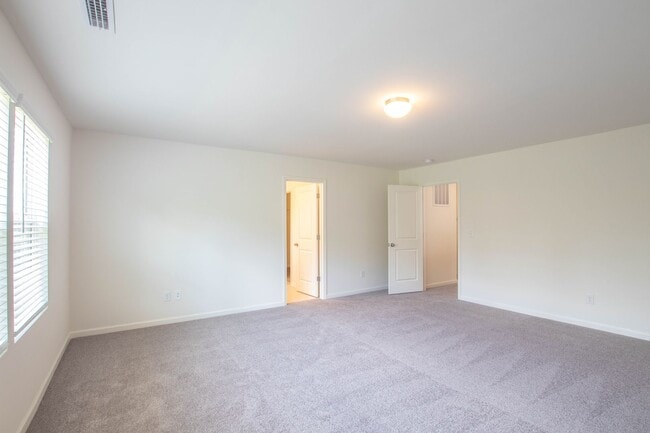 Building Photo - Beautiful  4Br 3Ba Single Family Home Lark...