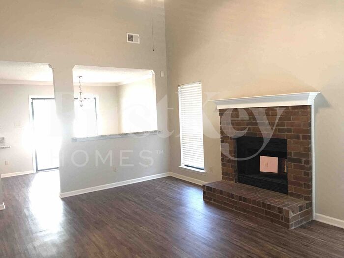 Building Photo - 7098 Maryland Ct