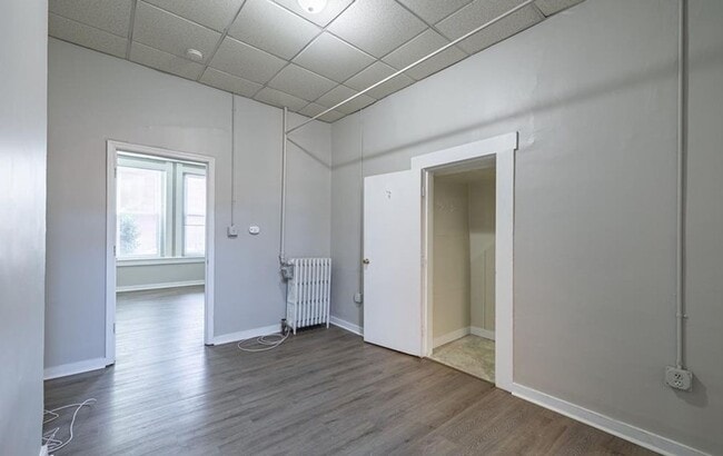 Building Photo - 102 N Lombardy St