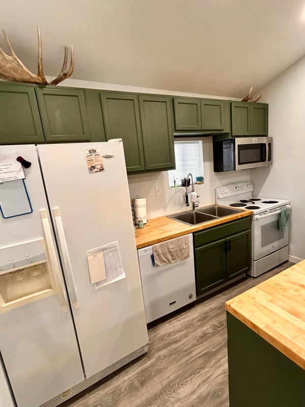 Building Photo - 826 Burton Ave