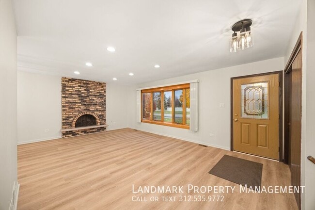 Building Photo - 409 Sara Ave