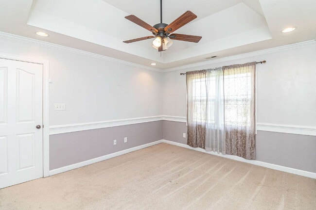 Building Photo - Spacious 2-Story in Pikeville! 3 BR | 2.5 BA w/ Bonus Room *Lawn Care / Trash Included*