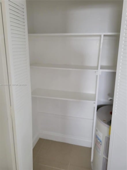 Building Photo - 11935 NE 19th Dr