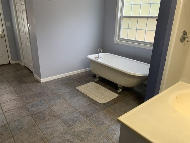 Building Photo - 1603 M L KING JR Blvd