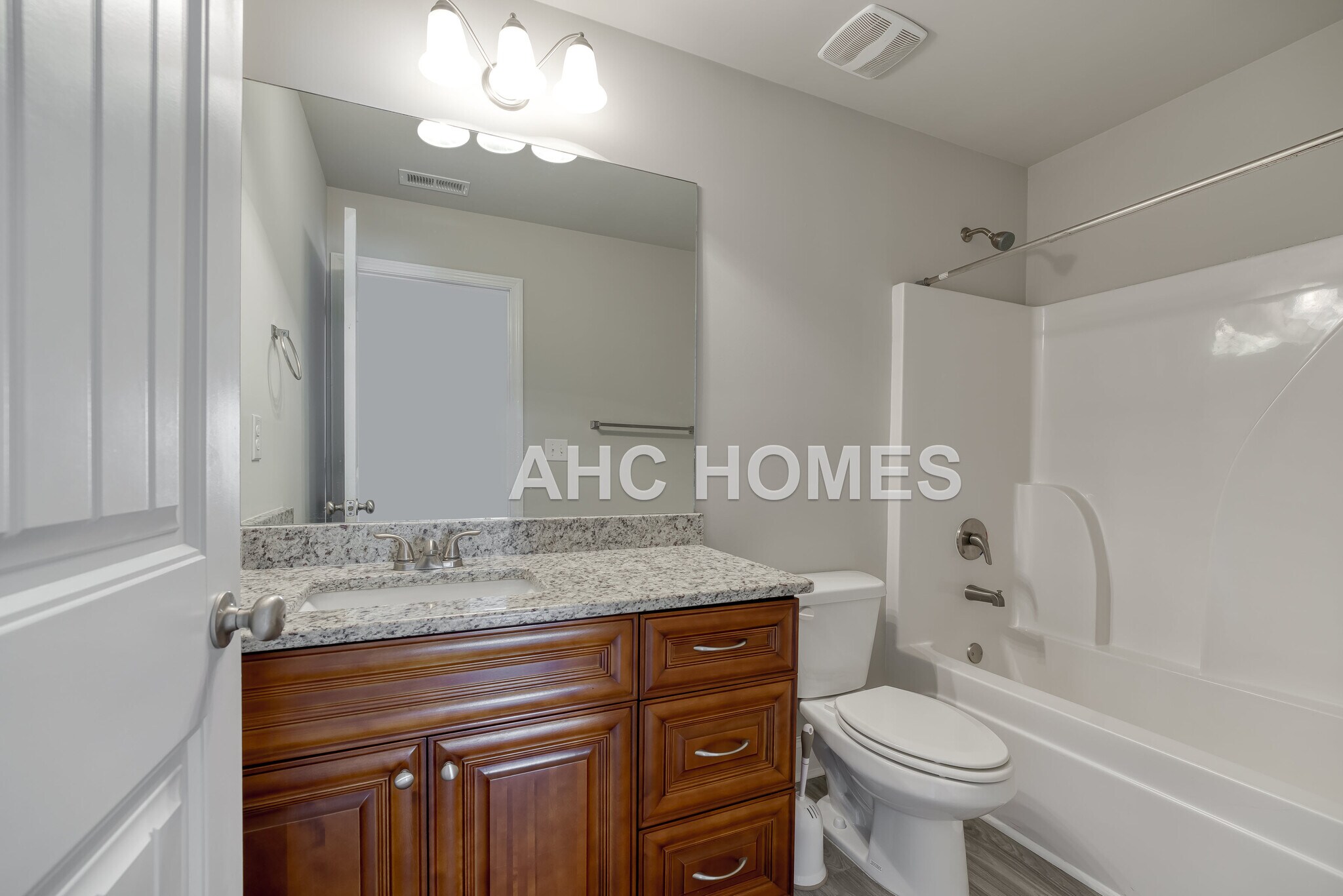 Building Photo - 2297 Shady Dr