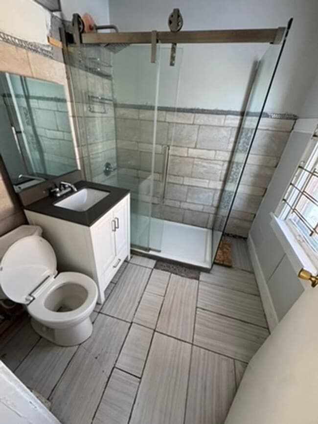 Building Photo - Updated  3-bedroom single family house available NOW!