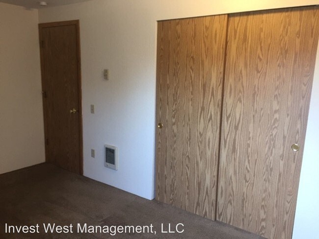 Building Photo - 1811 Kingsley Rd