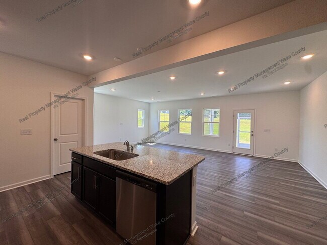 Building Photo - 254 Snowfield