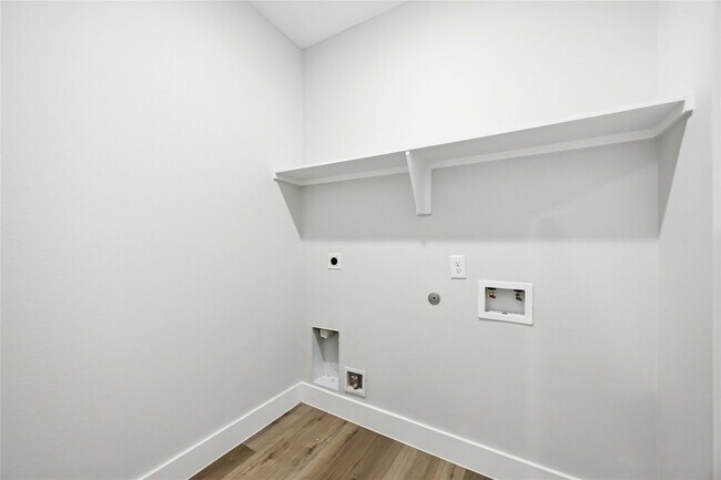 Building Photo - 1084 Junell St