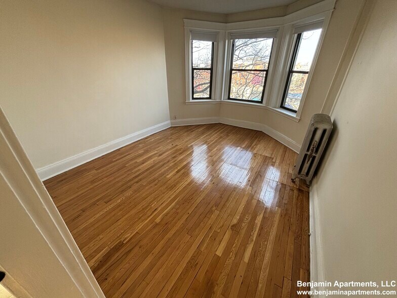 Building Photo - 1165 Commonwealth Ave