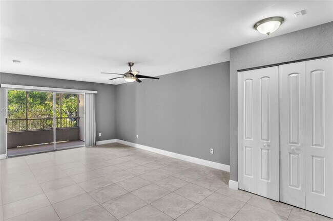 Building Photo - 2880 N Oakland Forest Dr