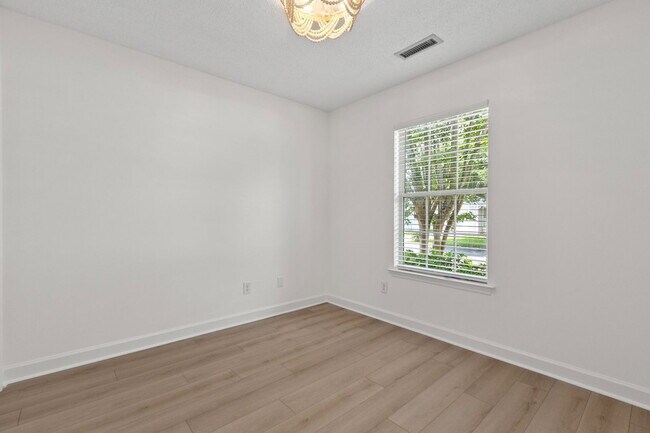 Building Photo - 137 Sea Cotton Cir