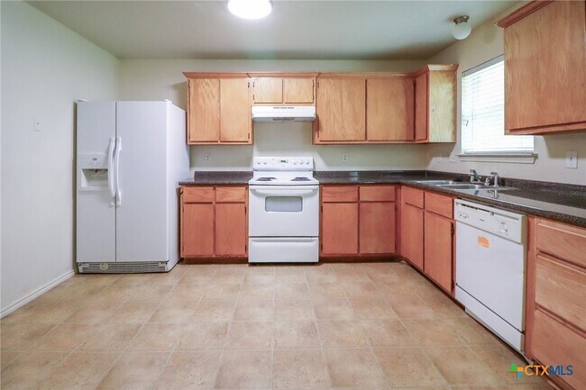 Building Photo - 3102 Ida Dr