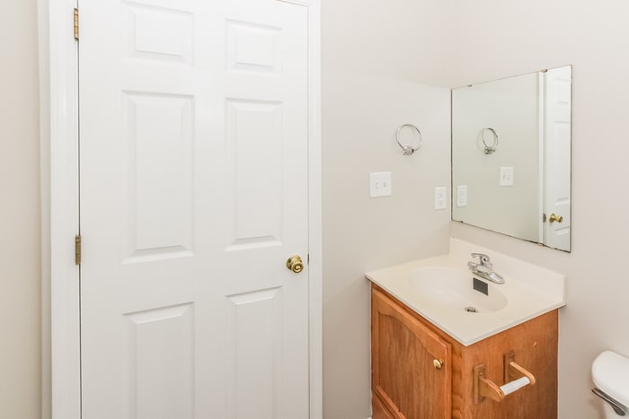 Building Photo - 20 2nd St