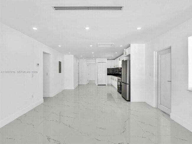 Building Photo - 3354 NW 50th St