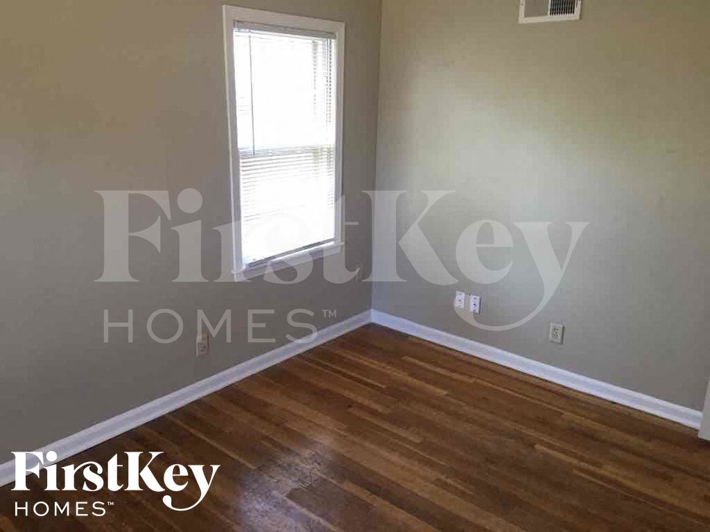 Building Photo - 6288 Ashton Rd