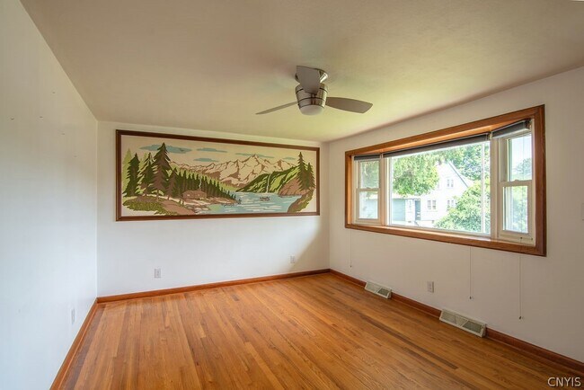 Building Photo - 311 Swansea Ave