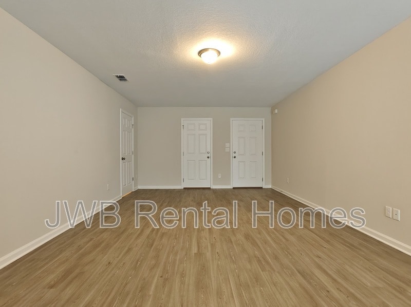 Building Photo - 6881 Lake Mist Ln