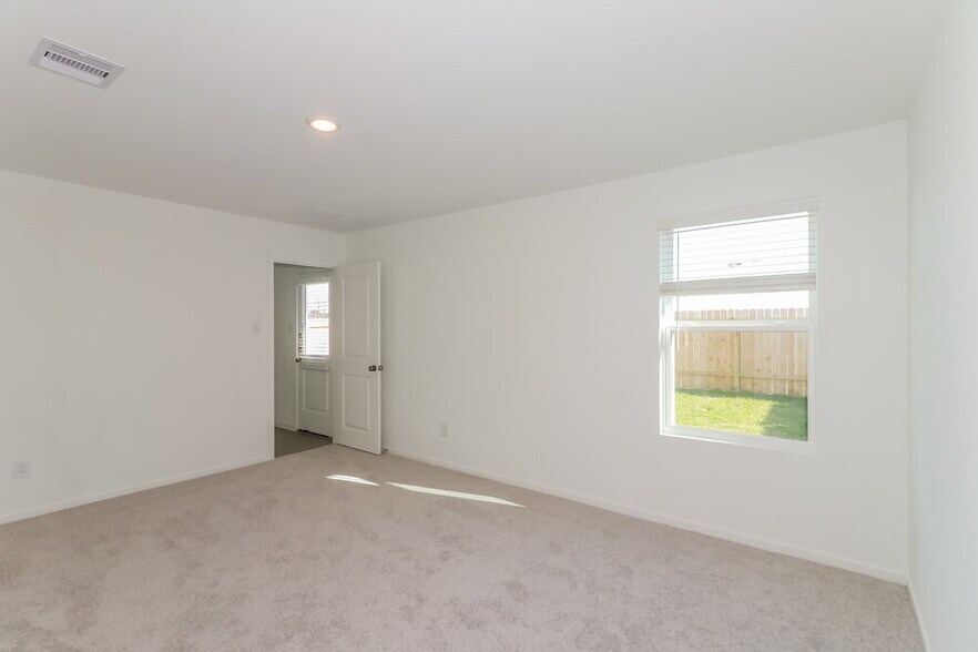 Building Photo - 460 San Miguel Crk Dr