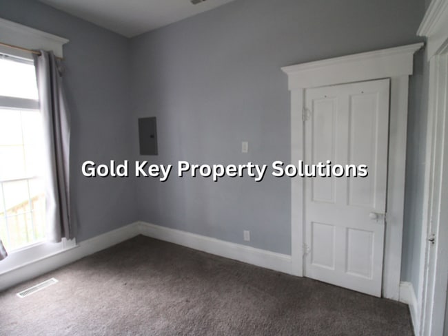 Building Photo - 803-807 High Street