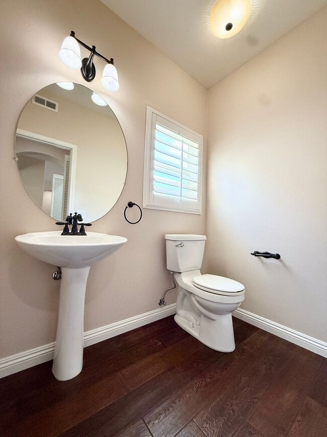 Building Photo - Gated 4 Bedroom 3 1/2 Bath Two Story Home