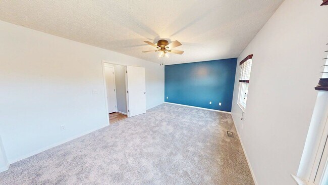 Building Photo - 5709 Nike Dr