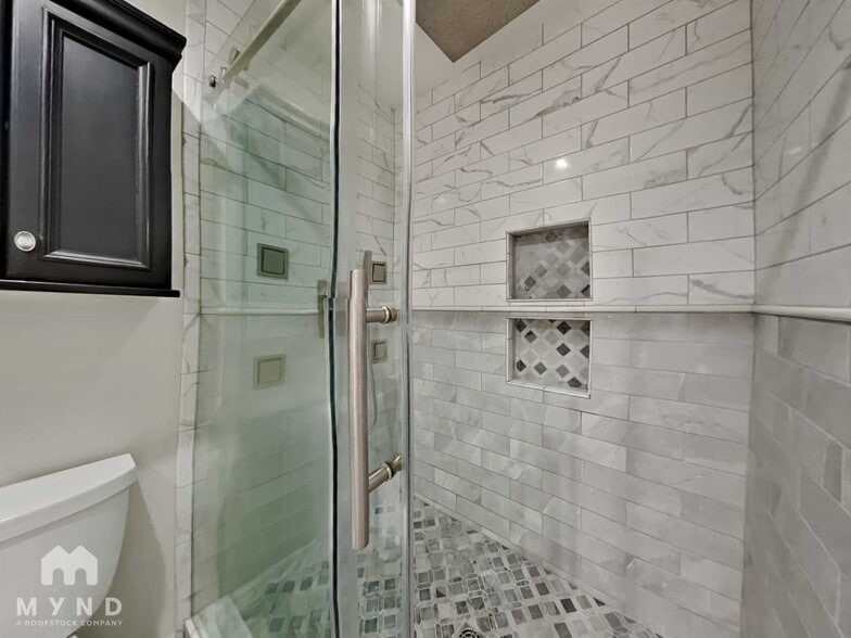 Building Photo - 4903 W Golden Ln