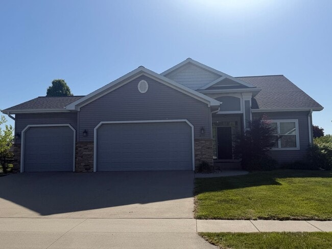 Building Photo - Beautiful Single Family Home - Attached 3 Car Garage with Fenced-In Backyard