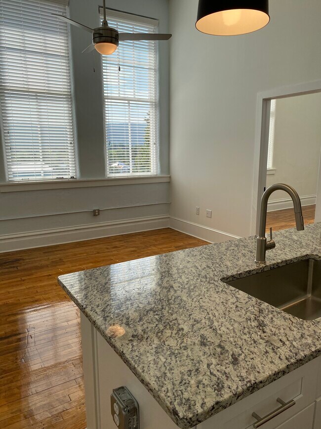 Building Photo - School