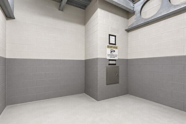 Building Photo - 4221 W Spruce St