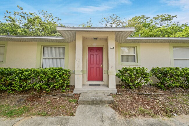 Primary Photo - 1745 E Line St
