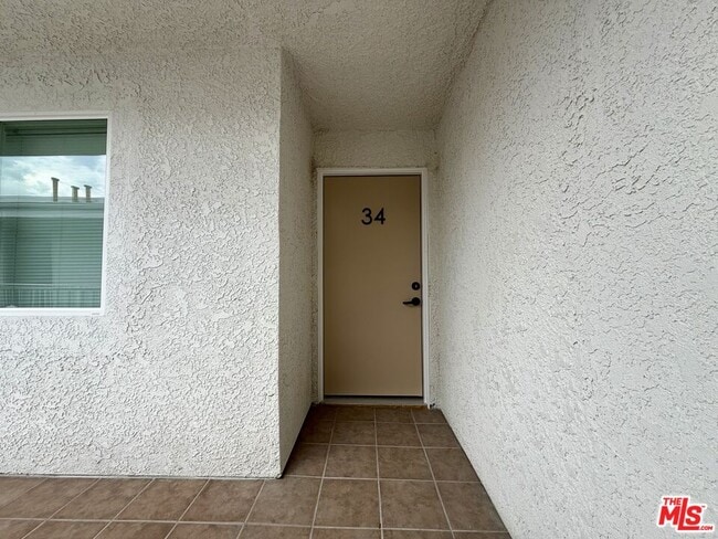 Building Photo - 3750 Glendon Ave
