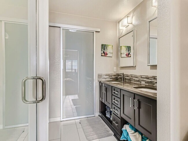 Building Photo - 14132 Touchstone Point