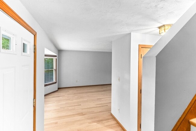 Building Photo - 308 Hope St