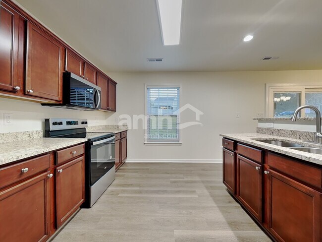 Building Photo - 1801 Point Wood Dr