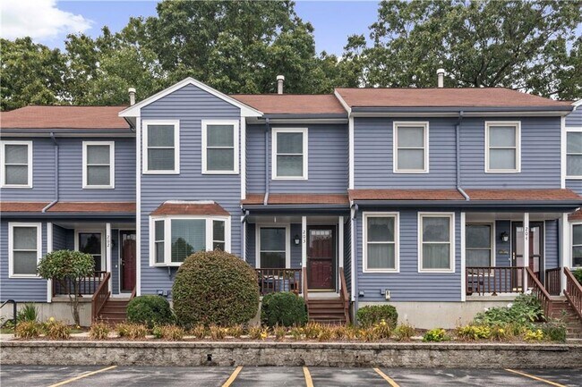 Primary Photo - 200 Heroux Blvd